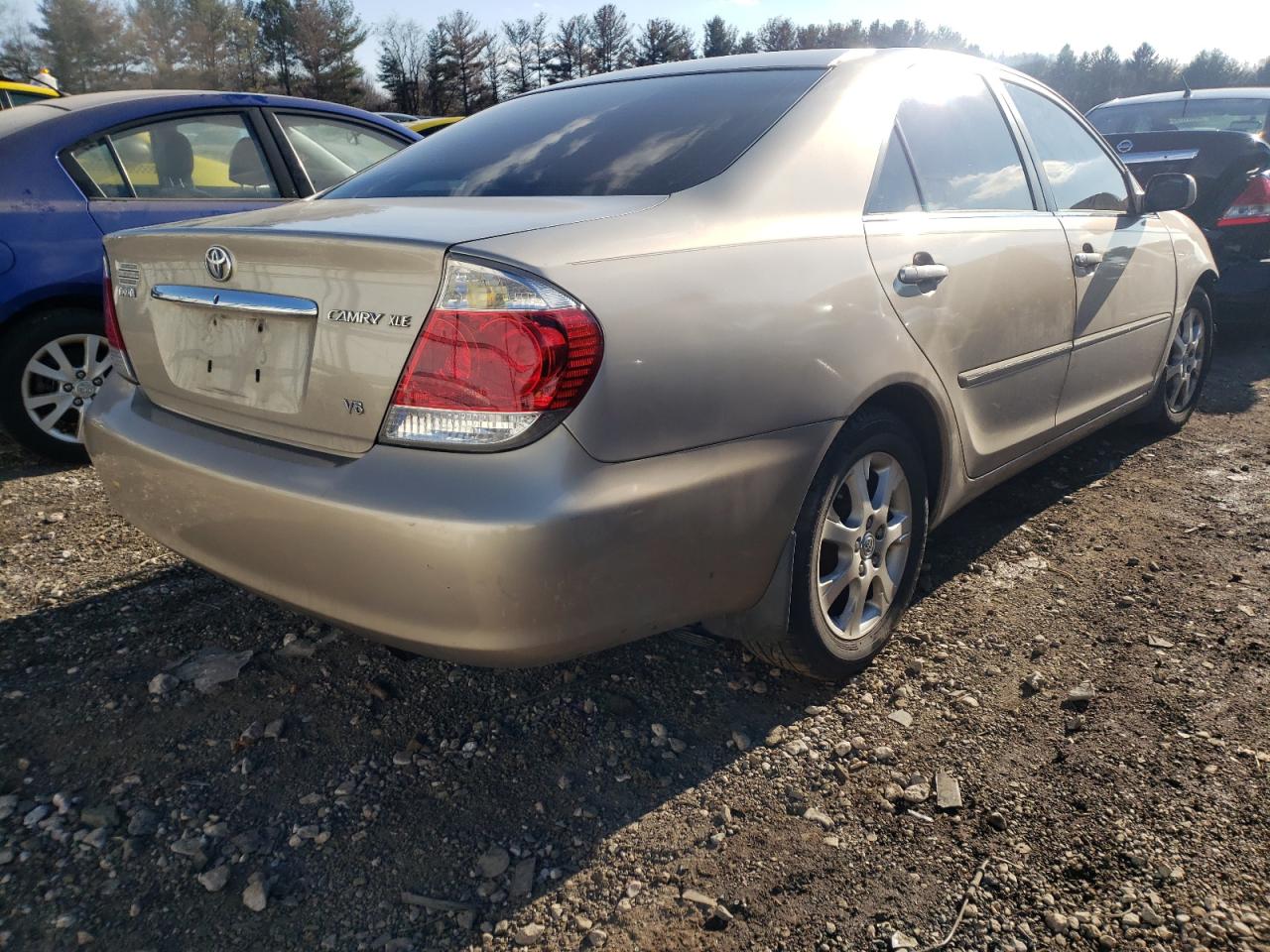 Photo 4 from auction – 2005 TOYOTA CAMRY LE with VIN 4T1BF30K85U611397