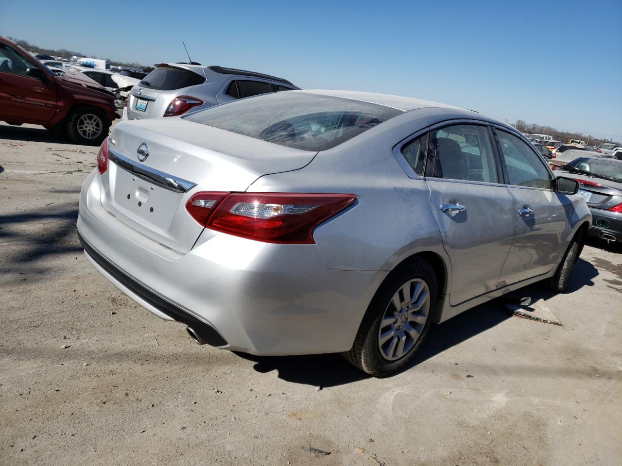 Photo 4 from auction – 2018 NISSAN ALTIMA 2.5 with VIN 1N4AL3AP4JC208509