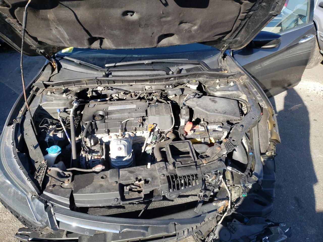 Photo 7 from auction – 2015 HONDA ACCORD LX with VIN 1HGCR2F35FA002525