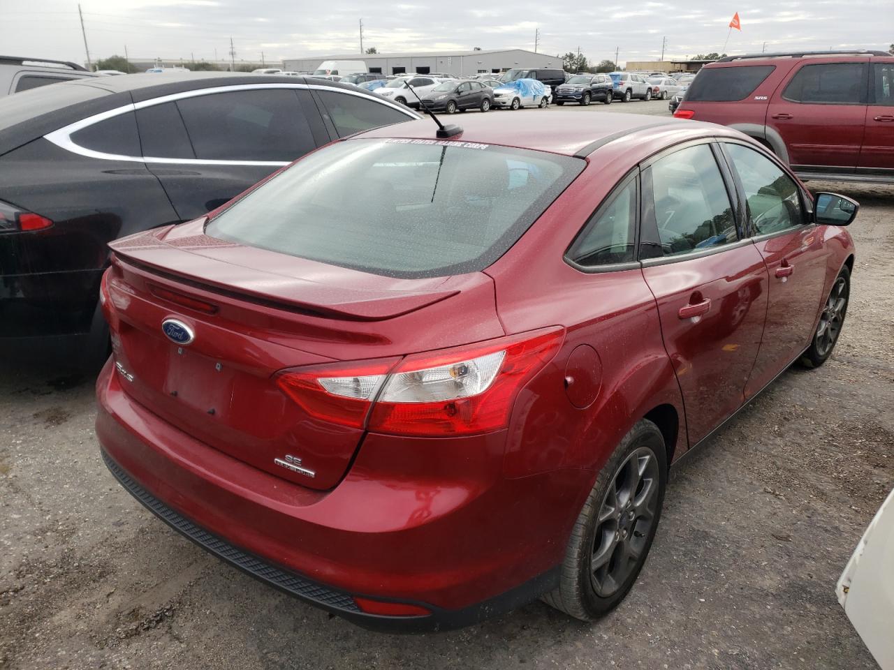 Photo 4 from auction – 2013 FORD FOCUS SE with VIN 1FADP3F28DL331491