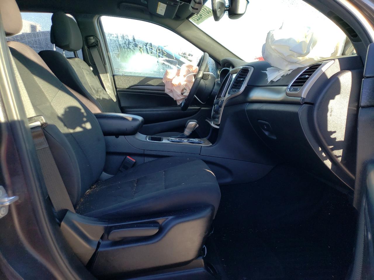 Photo 5 from auction – 2017 JEEP GRAND CHER with VIN 1C4RJFAG0HC738345