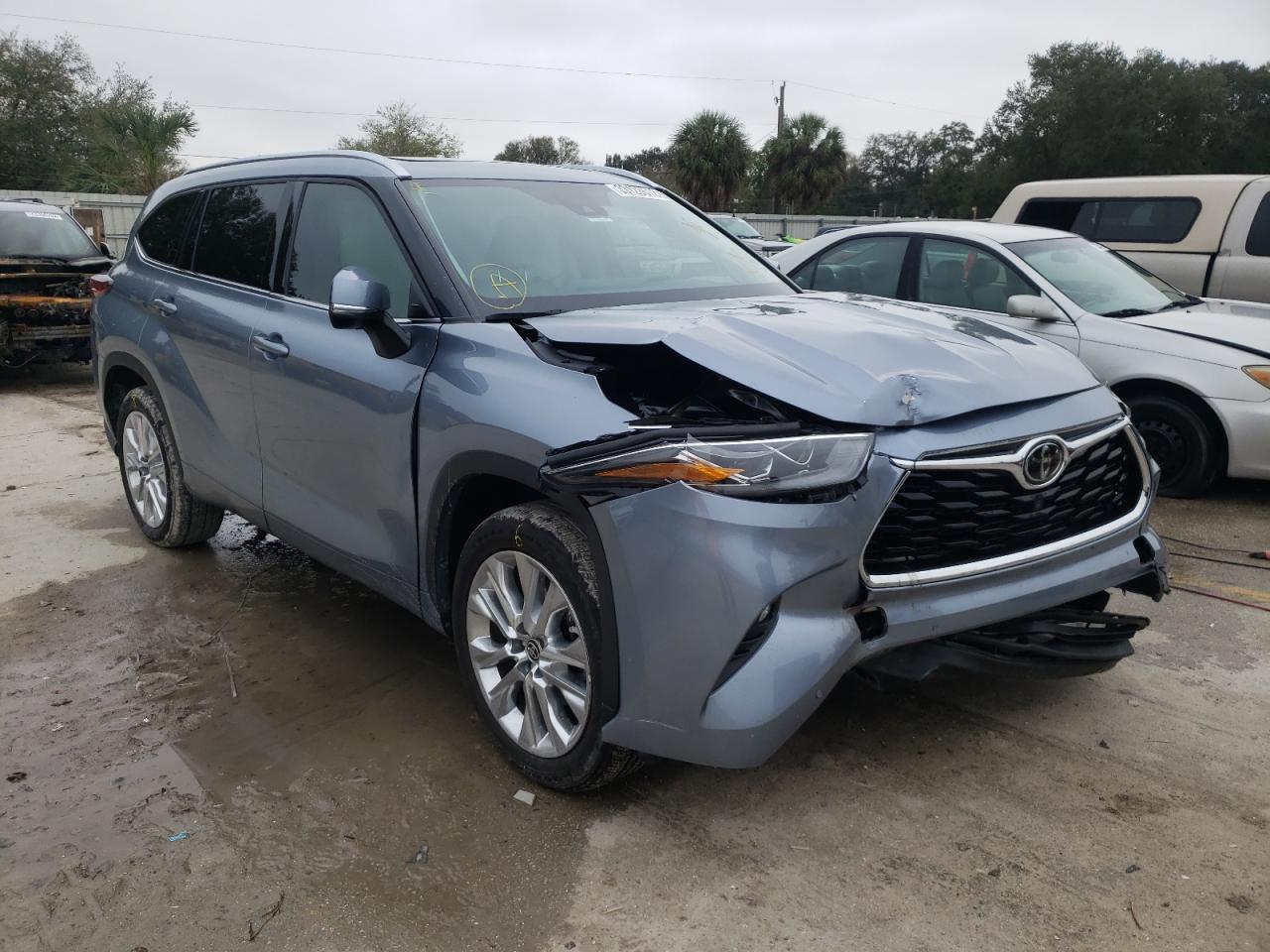 TOYOTA HIGHLANDER 2020 with VIN 5TDYZRAH5LS014589 - Photo from auction