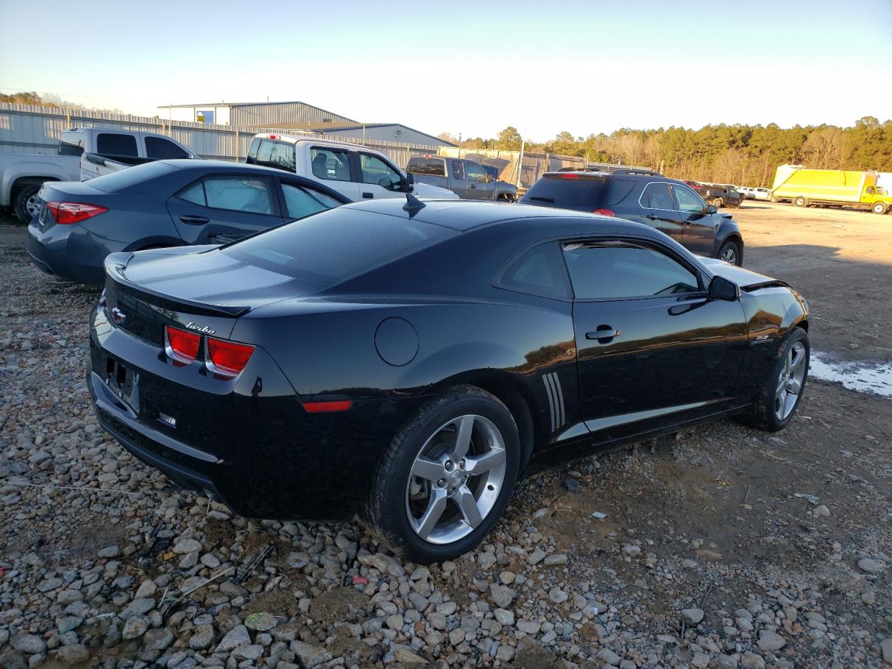Photo 4 from auction – 2010 CHEVROLET CAMARO LS with VIN 2G1FB1EV5A9175021