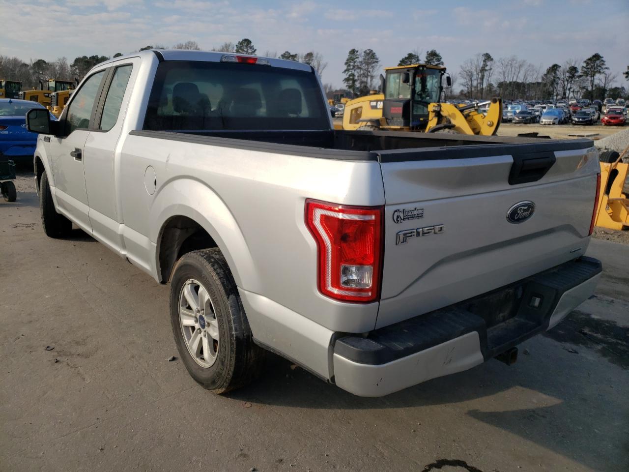 Photo 3 from auction – 2015 FORD F150 SUPER with VIN 1FTEX1C88FKE96316