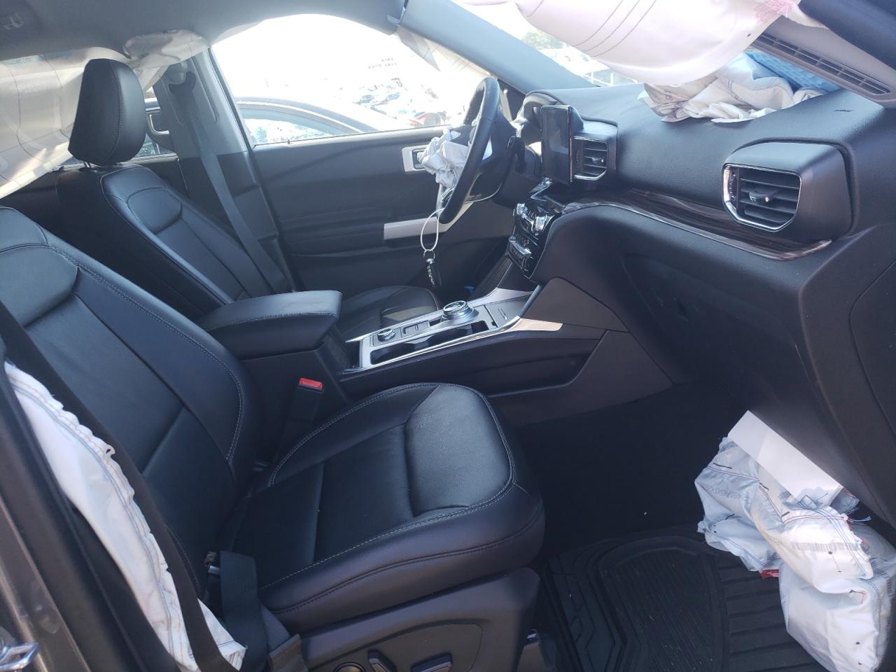Photo 5 from auction – 2021 FORD EXPLORER L with VIN 1FMSK8FHXMGC01881
