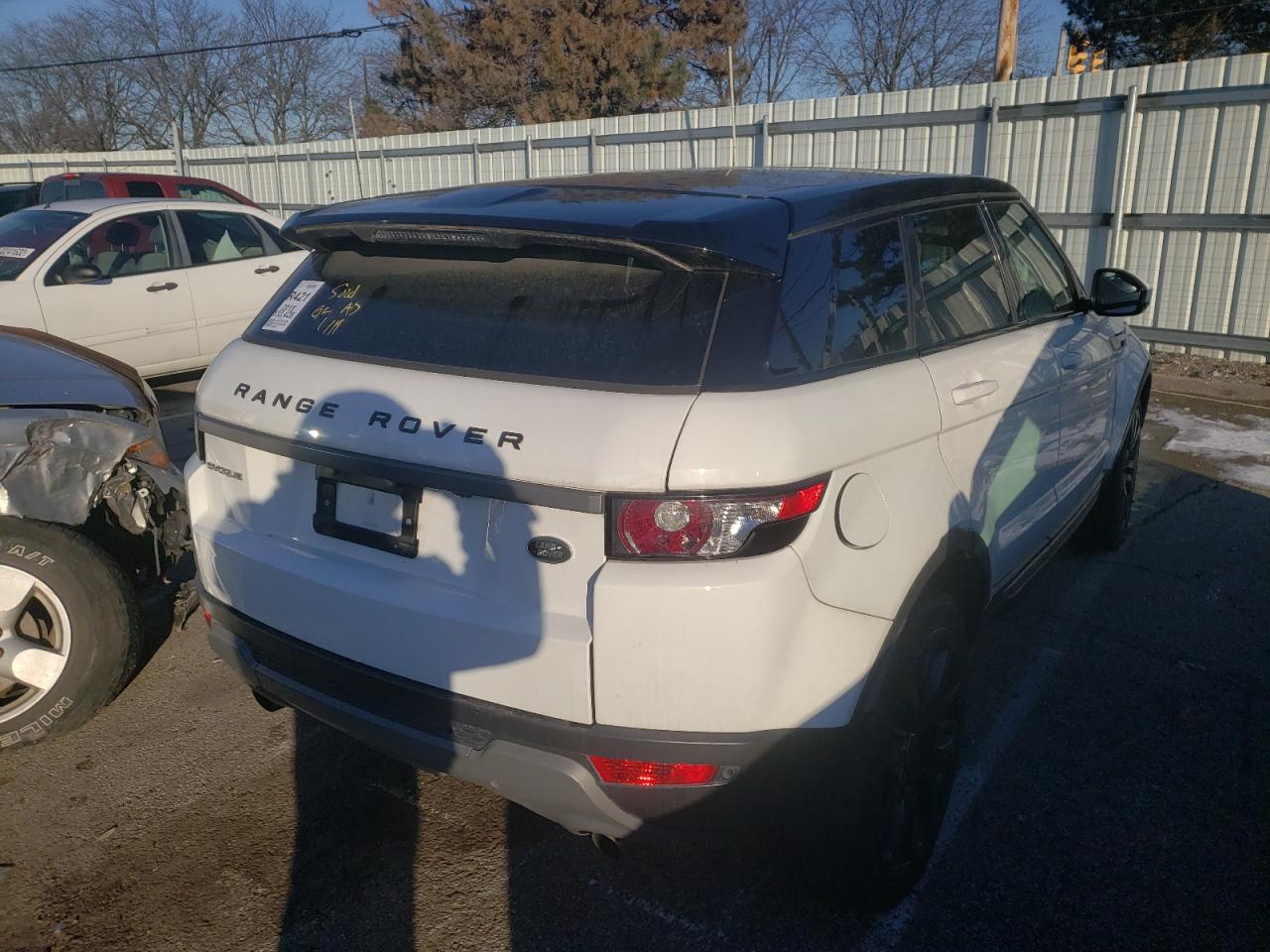 Photo 4 from auction – 2015 LAND ROVER RANGE ROVE with VIN SALVP2BG8FH077208