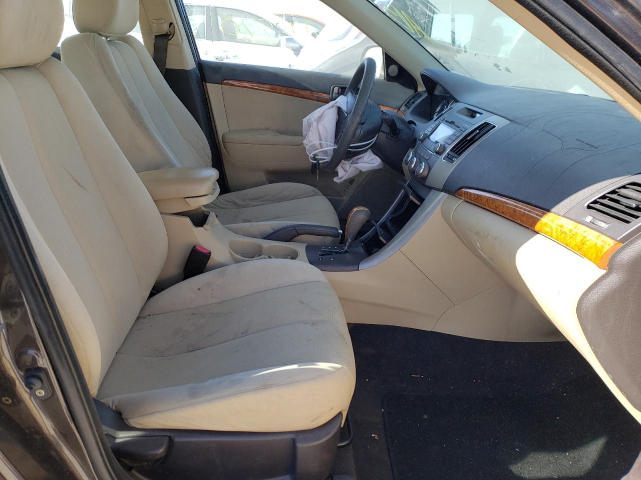 Photo 5 from auction – 2009 HYUNDAI SONATA GLS with VIN 5NPET46C19H479485