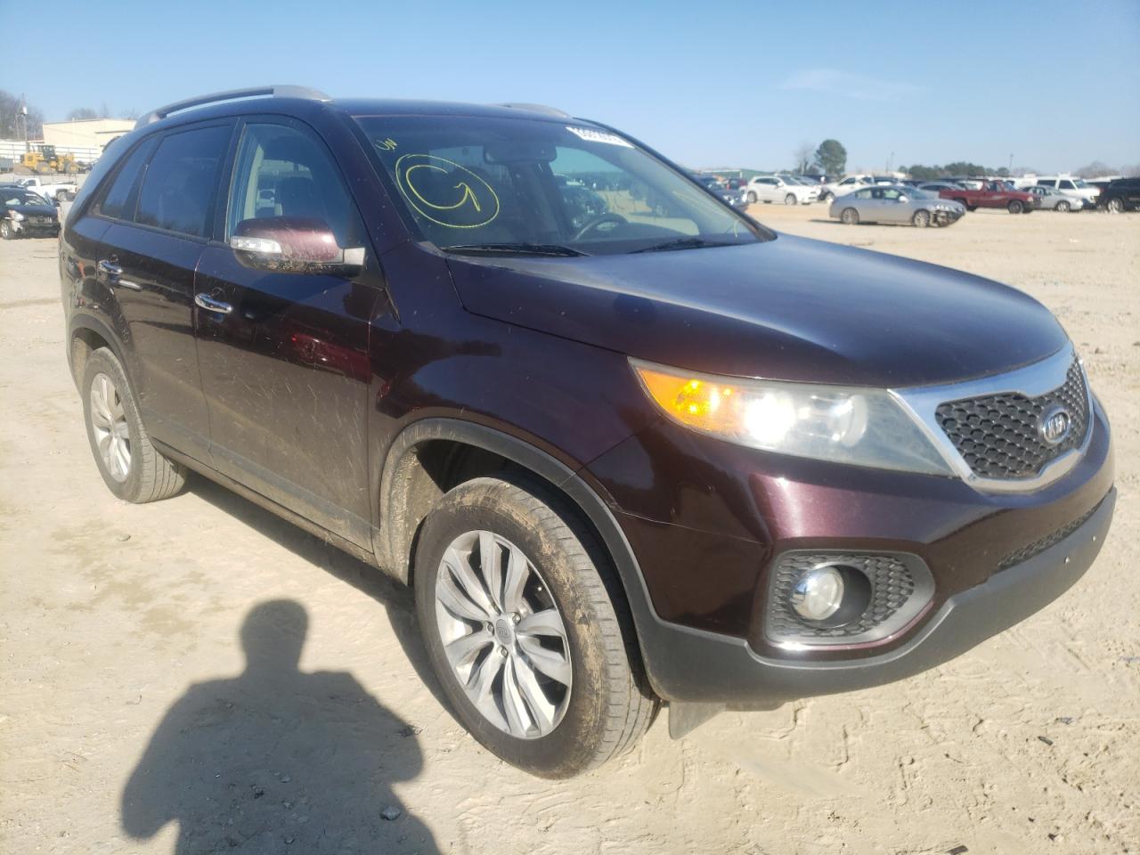Photo 1 from auction – 2011 KIA SORENTO EX with VIN 5XYKU4A10BG032343