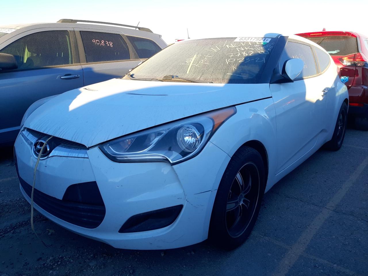 Photo 2 from auction – 2015 HYUNDAI VELOSTER with VIN KMHTC6AD6FU228493