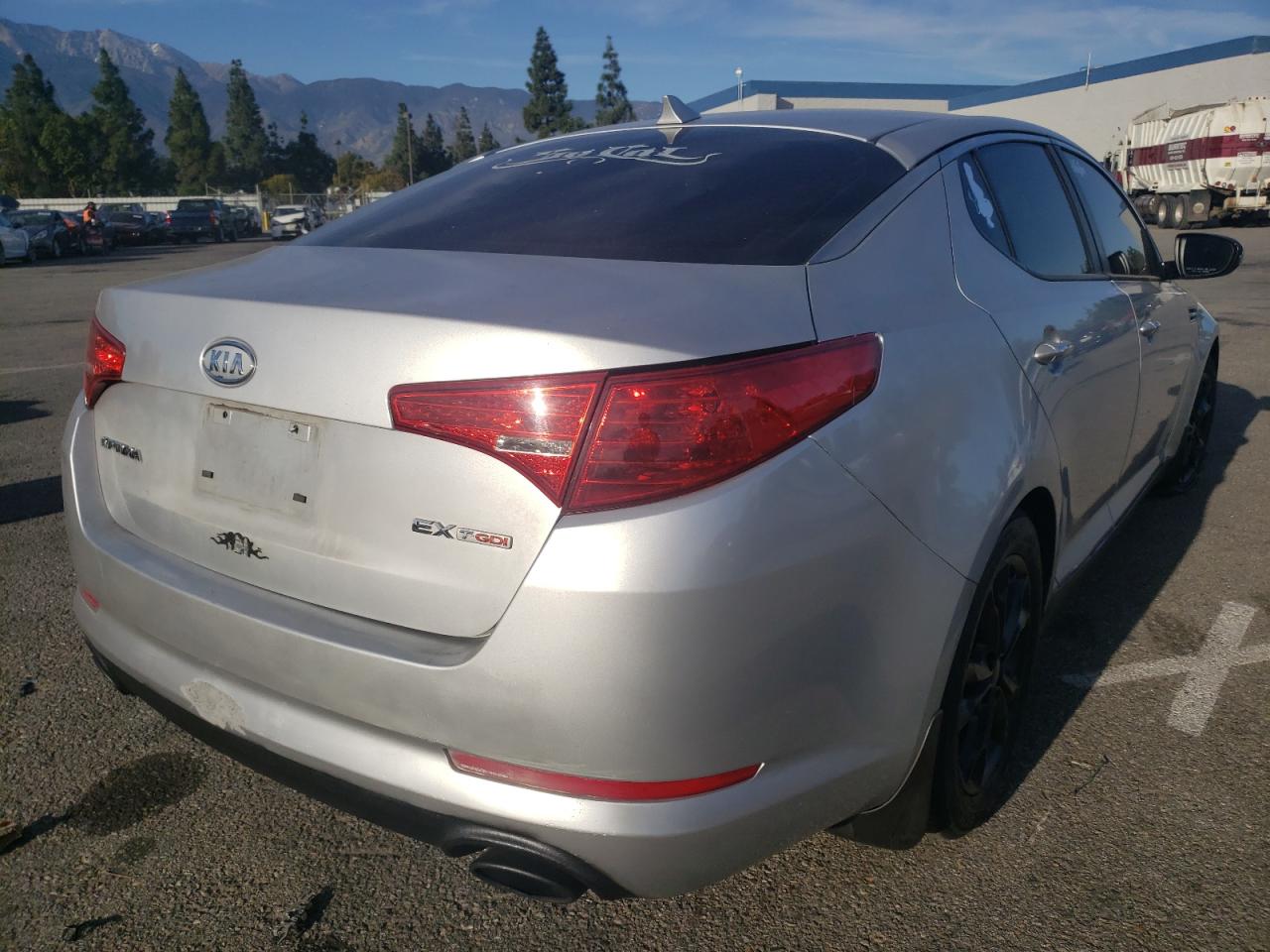 Photo 4 from auction – 2011 KIA OPTIMA EX with VIN KNAGN4A69B5063904