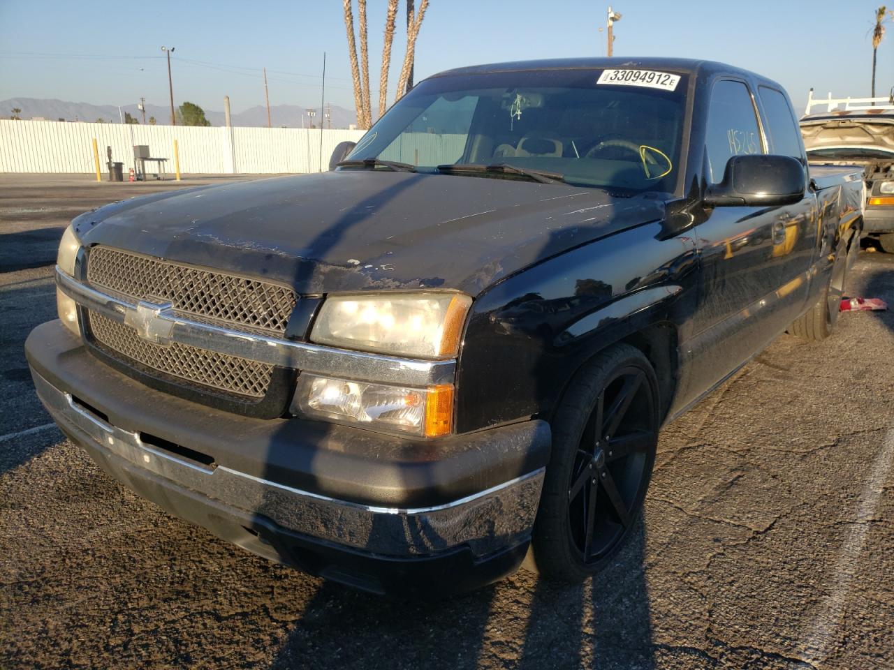 Photo 2 from auction – 2003 CHEVROLET SILVERADO with VIN 2GCEC19V931145936