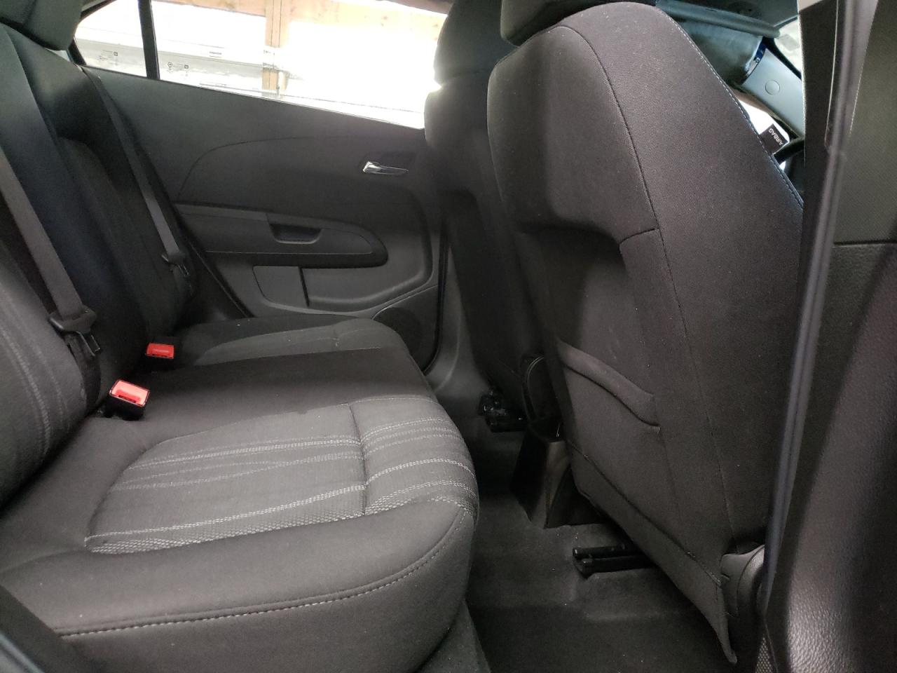 Photo 6 from auction – 2020 CHEVROLET SONIC LT with VIN 1G1JD5SB1L4101333