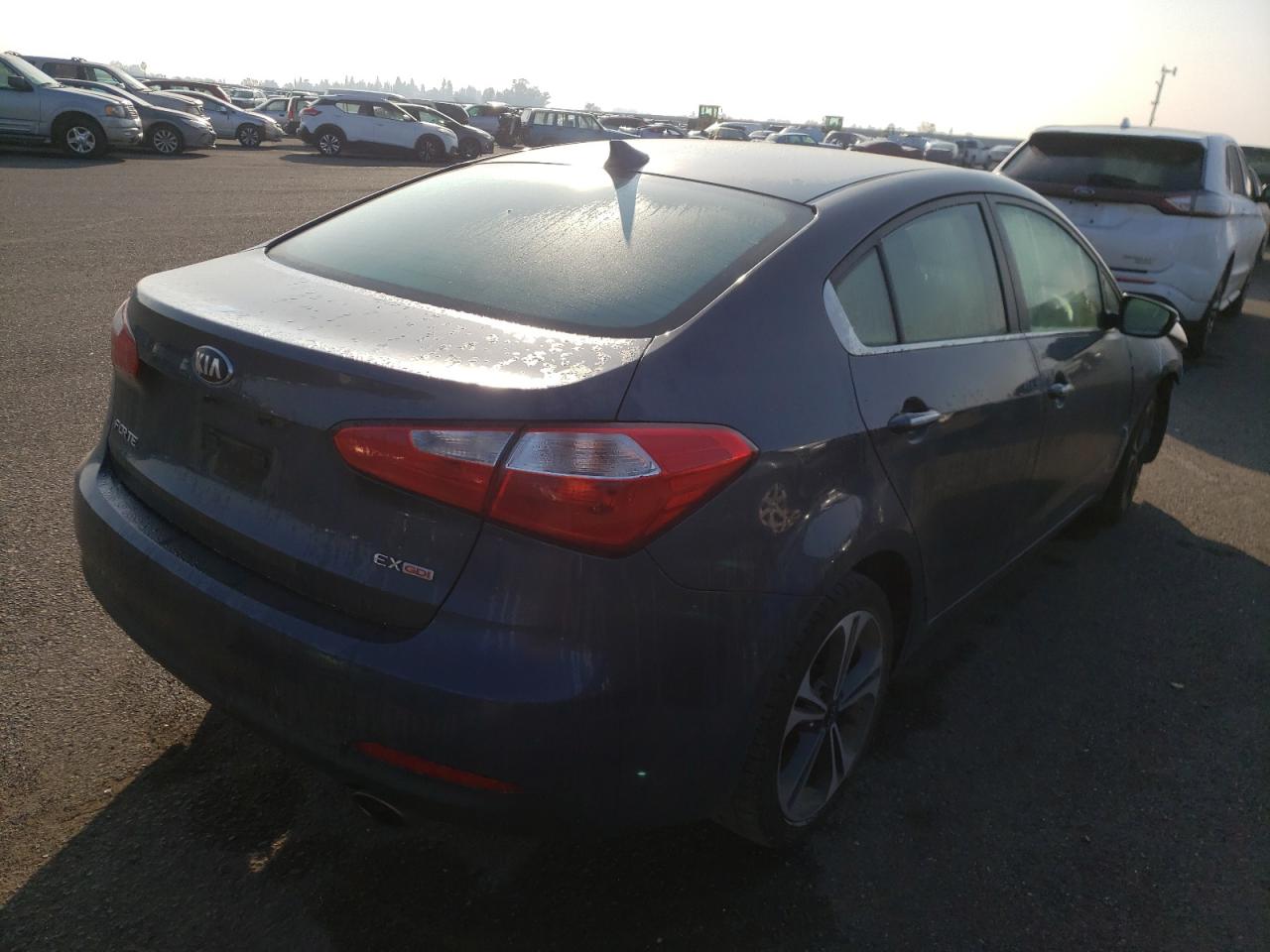 Photo 4 from auction – 2014 KIA FORTE EX with VIN KNAFZ4A84E5107331