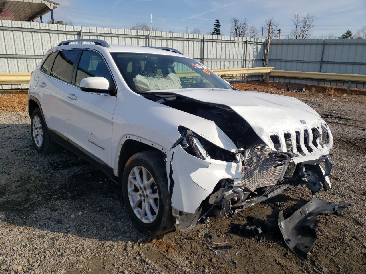 Photo 1 from auction – 2018 JEEP CHEROKEE L with VIN 1C4PJLCB6JD558973