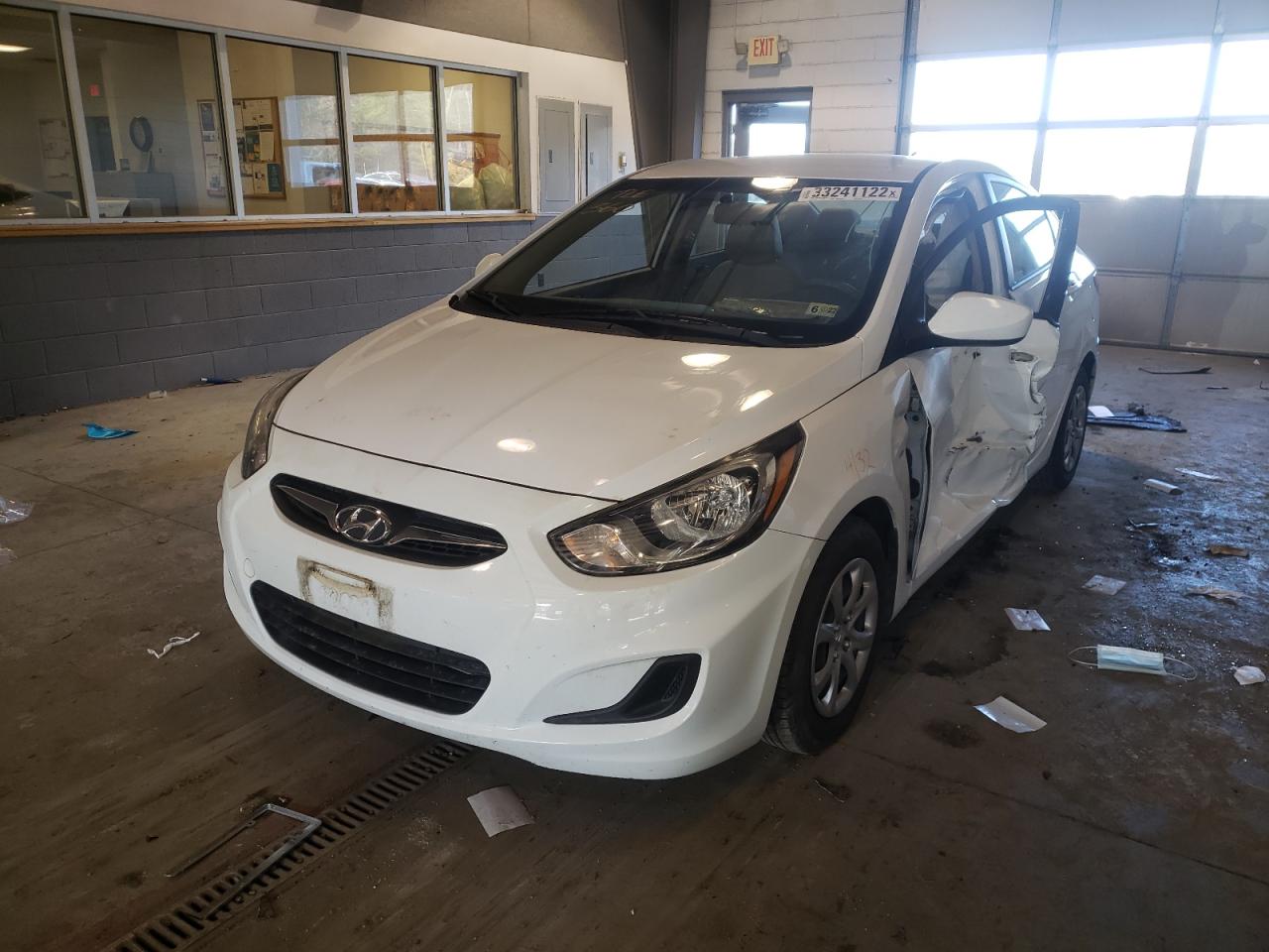Photo 2 from auction – 2014 HYUNDAI ACCENT GLS with VIN KMHCT4AE9EU677548