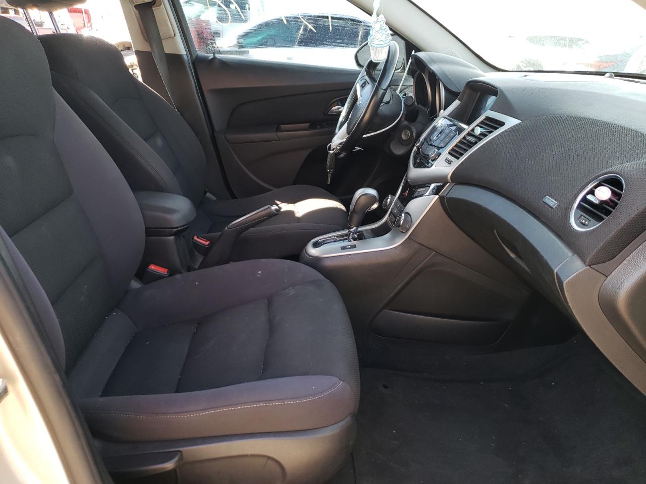 Photo 5 from auction – 2014 CHEVROLET CRUZE LT with VIN 1G1PC5SB4E7214904