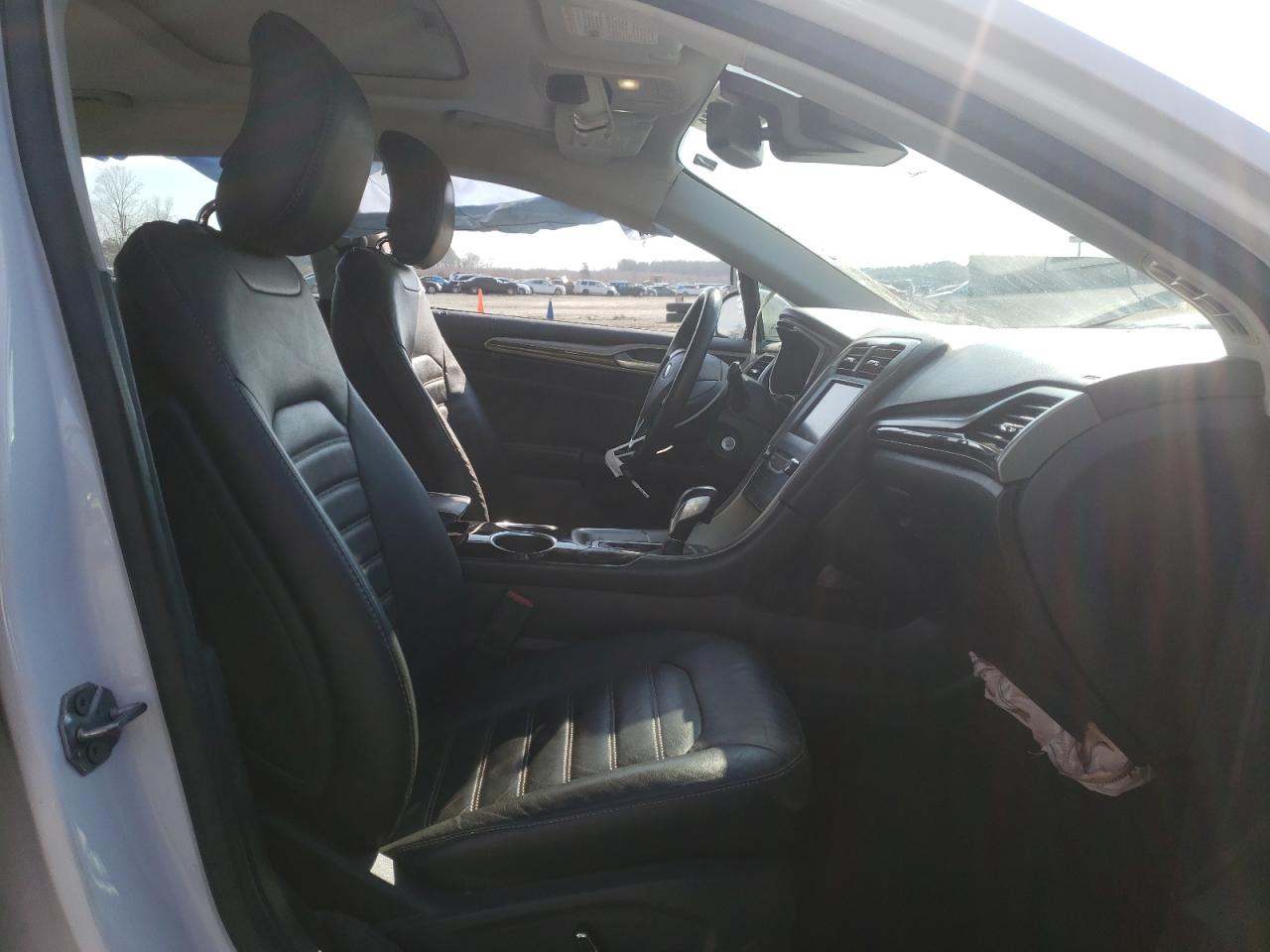 Photo 5 from auction – 2013 FORD FUSION SE with VIN 3FA6P0HR7DR169193