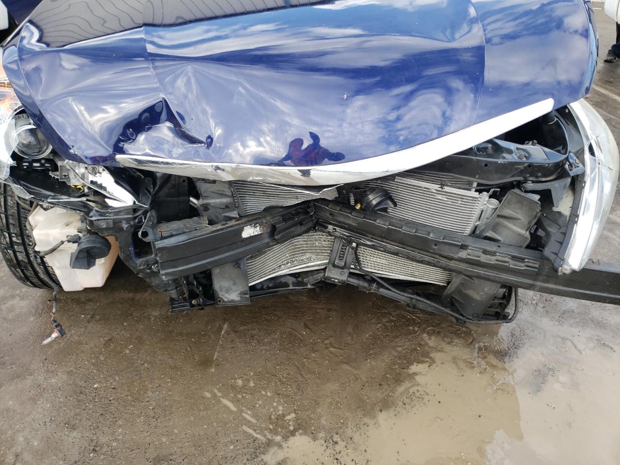 Photo 9 from auction – 2011 HYUNDAI SONATA SE with VIN 5NPEC4AC1BH188451