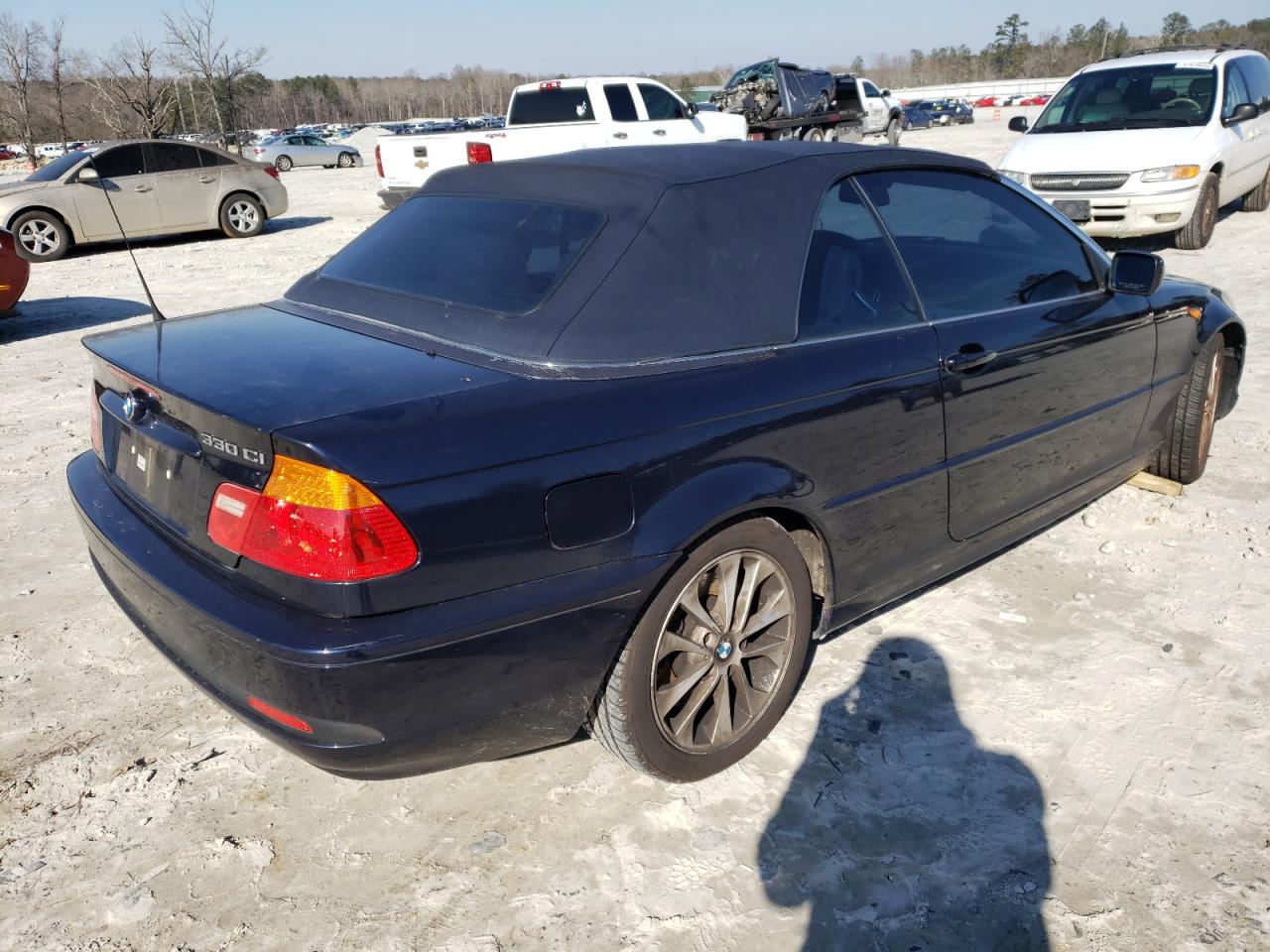 Photo 4 from auction – 2004 BMW 330 CI with VIN WBABW53404PL45865