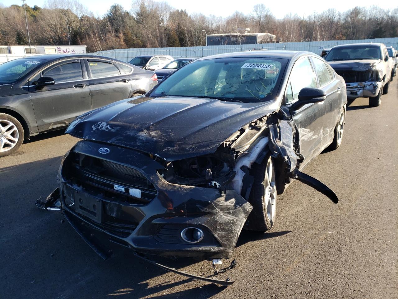 Photo 2 from auction – 2015 FORD FUSION SE with VIN 3FA6P0H71FR216977