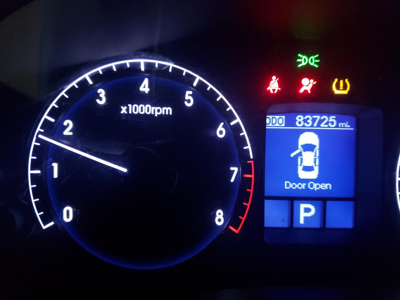 Photo 8 from auction – 2013 HYUNDAI GENESIS 3. with VIN KMHGC4DD1DU245068