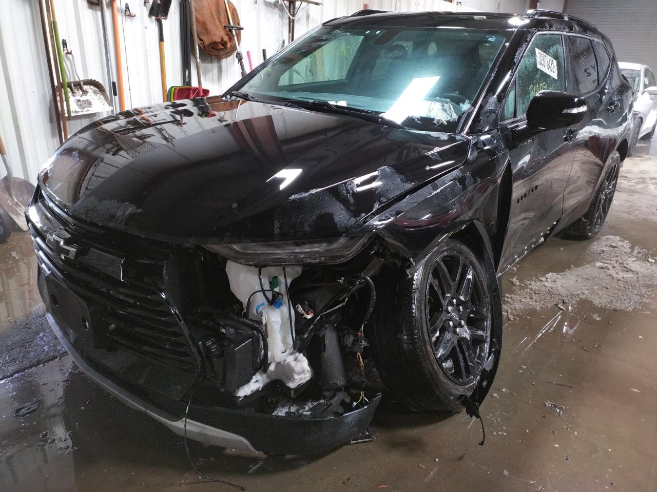 Photo 2 from auction – 2019 CHEVROLET BLAZER 3LT with VIN 3GNKBHRS4KS682745