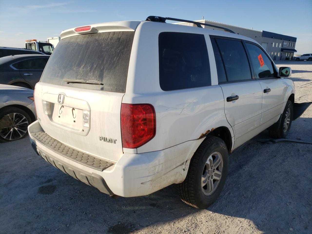 Photo 4 from auction – 2005 HONDA PILOT EXL with VIN 2HKYF18565H556749