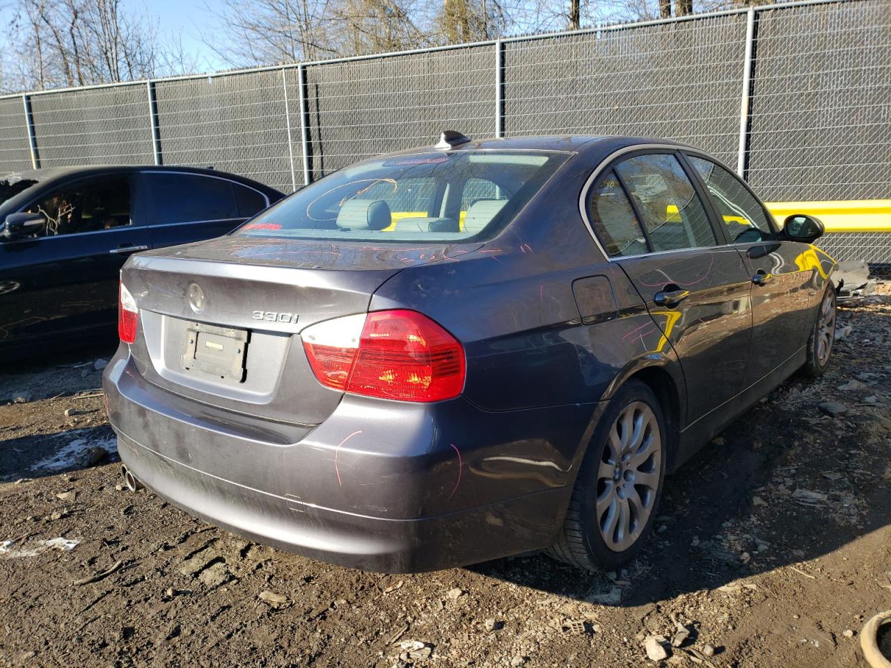 Photo 4 from auction – 2006 BMW 330 I with VIN WBAVB33506KR79828