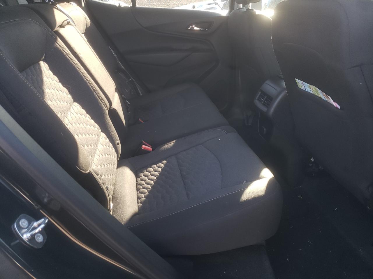 Photo 6 from auction – 2018 CHEVROLET EQUINOX LT with VIN 2GNAXJEV1J6339022
