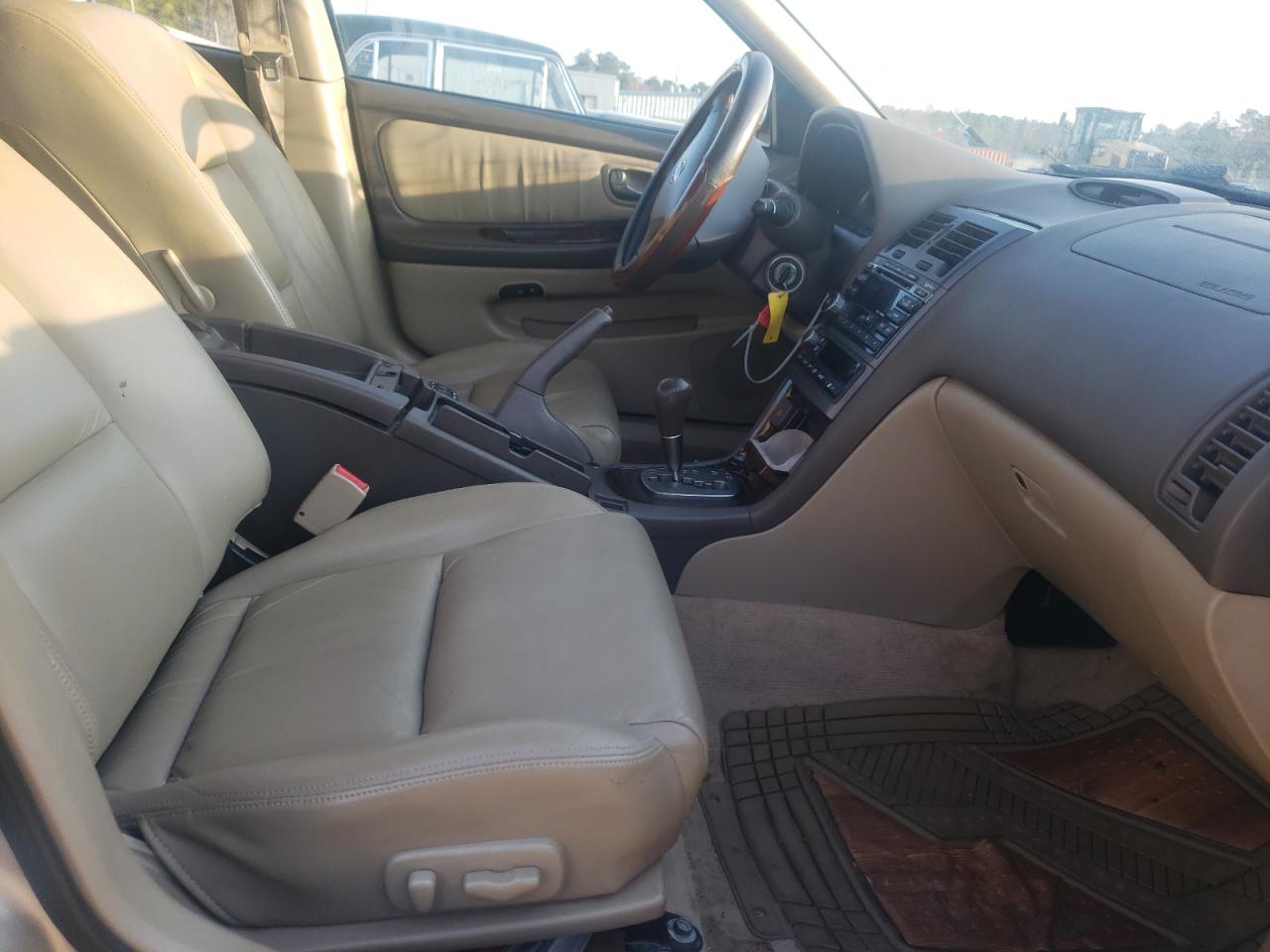 Photo 5 from auction – 2002 NISSAN MAXIMA GLE with VIN JN1DA31AX2T303279