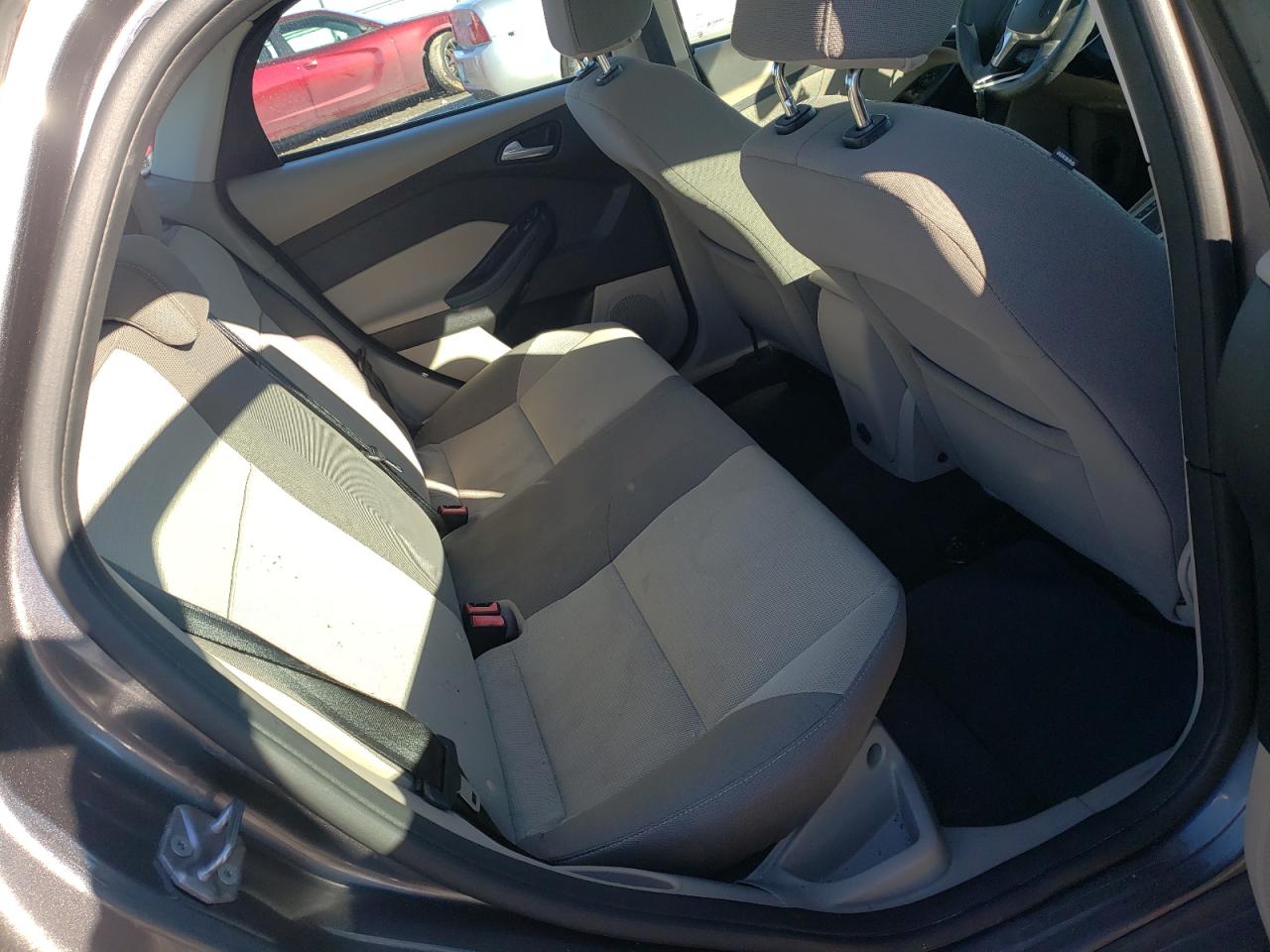 Photo 6 from auction – 2014 FORD FOCUS SE with VIN 1FADP3F2XEL345524