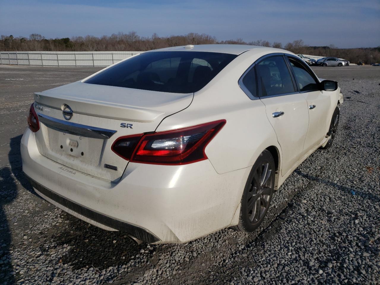 Photo 4 from auction – 2018 NISSAN ALTIMA 2.5 with VIN 1N4AL3AP2JC250841