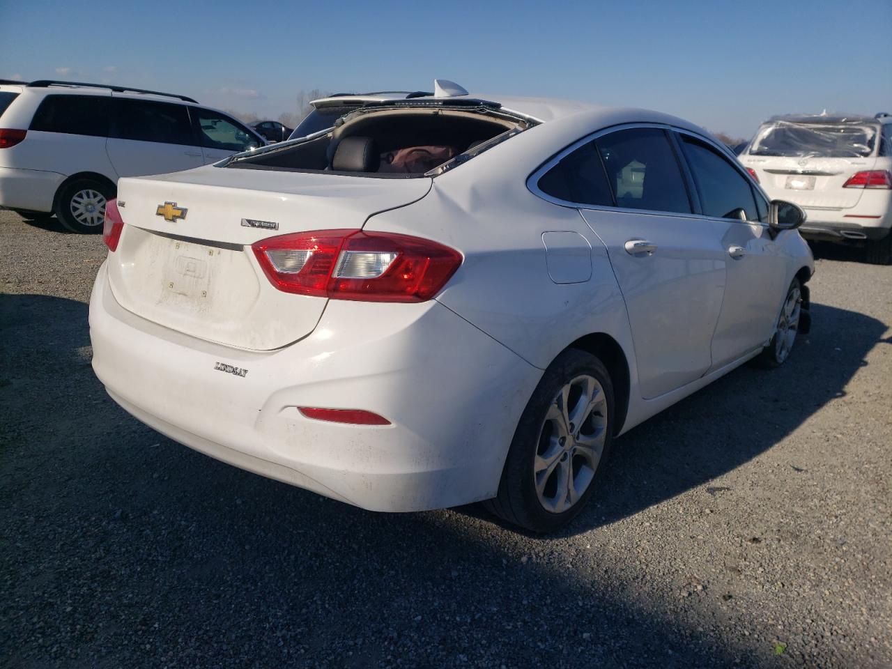 Photo 4 from auction – 2017 CHEVROLET CRUZE PREM with VIN 3G1BF5SM2HS556280