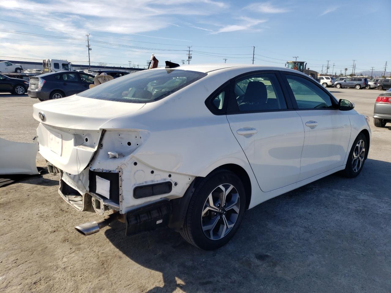 Photo 4 from auction – 2019 KIA FORTE FE with VIN 3KPF24AD9KE082740