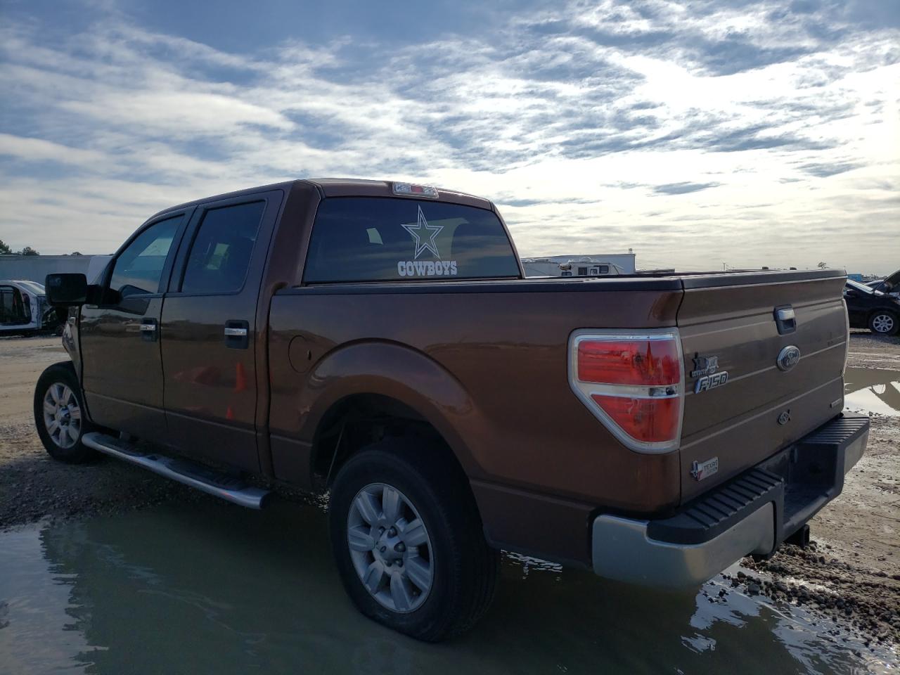 Photo 3 from auction – 2011 FORD F150 SUPER with VIN 1FTFW1CF3BFA39972