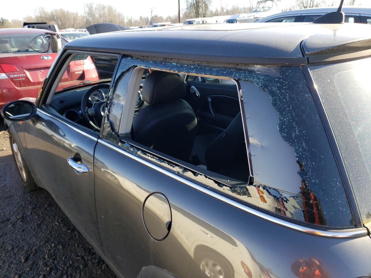 Photo 9 from auction – 2006 MINI COOPER with VIN WMWRC33516TK63464