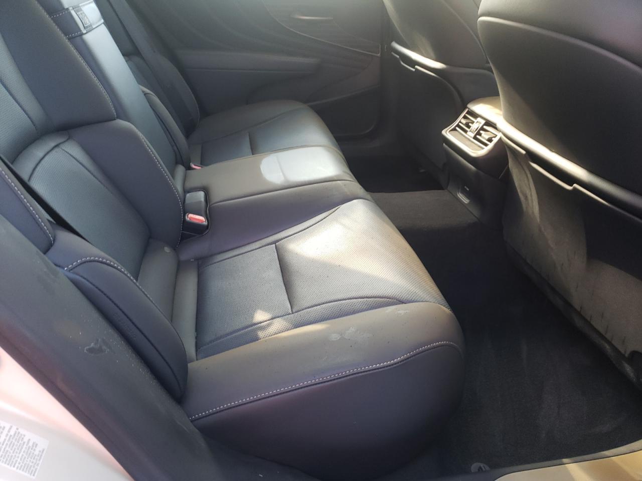 Photo 6 from auction – 2018 LEXUS LS 500 BAS with VIN JTHC51FF7J5003299