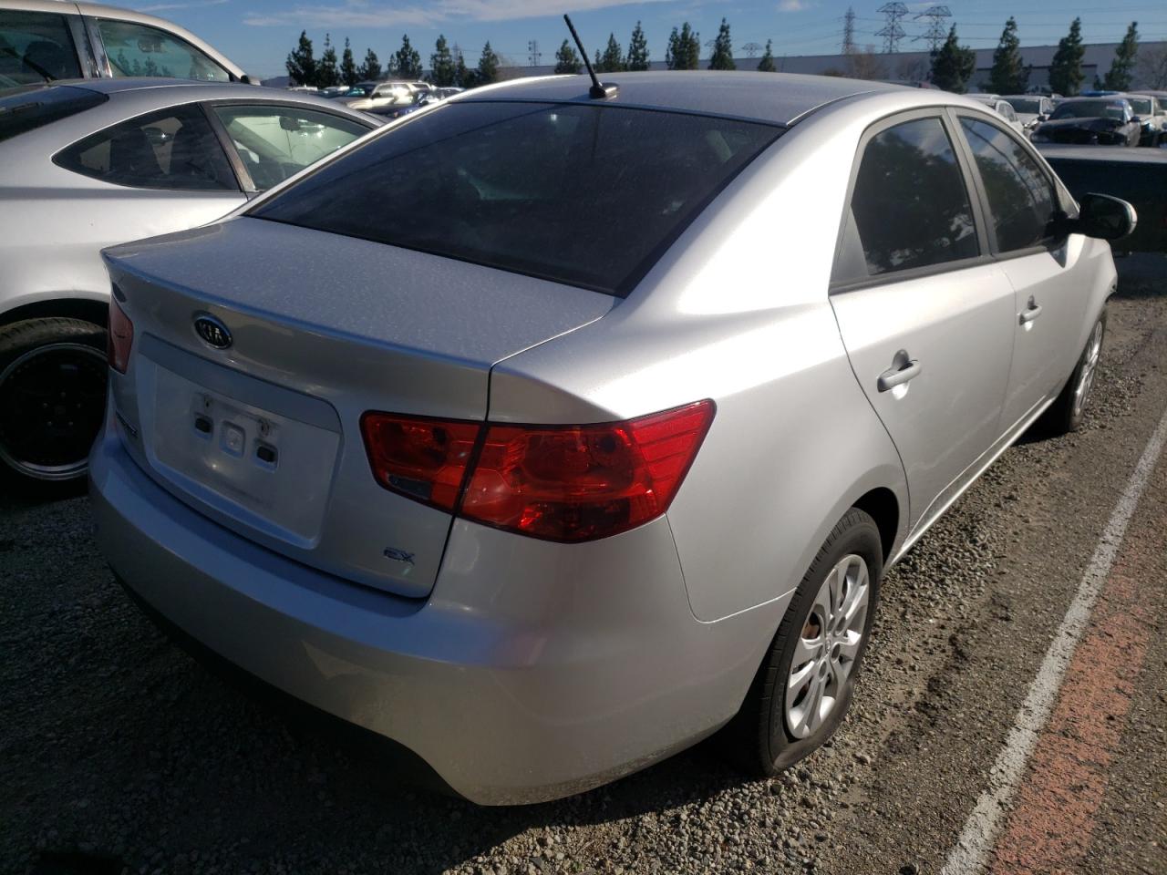 Photo 4 from auction – 2011 KIA FORTE EX with VIN KNAFU4A29B5449248