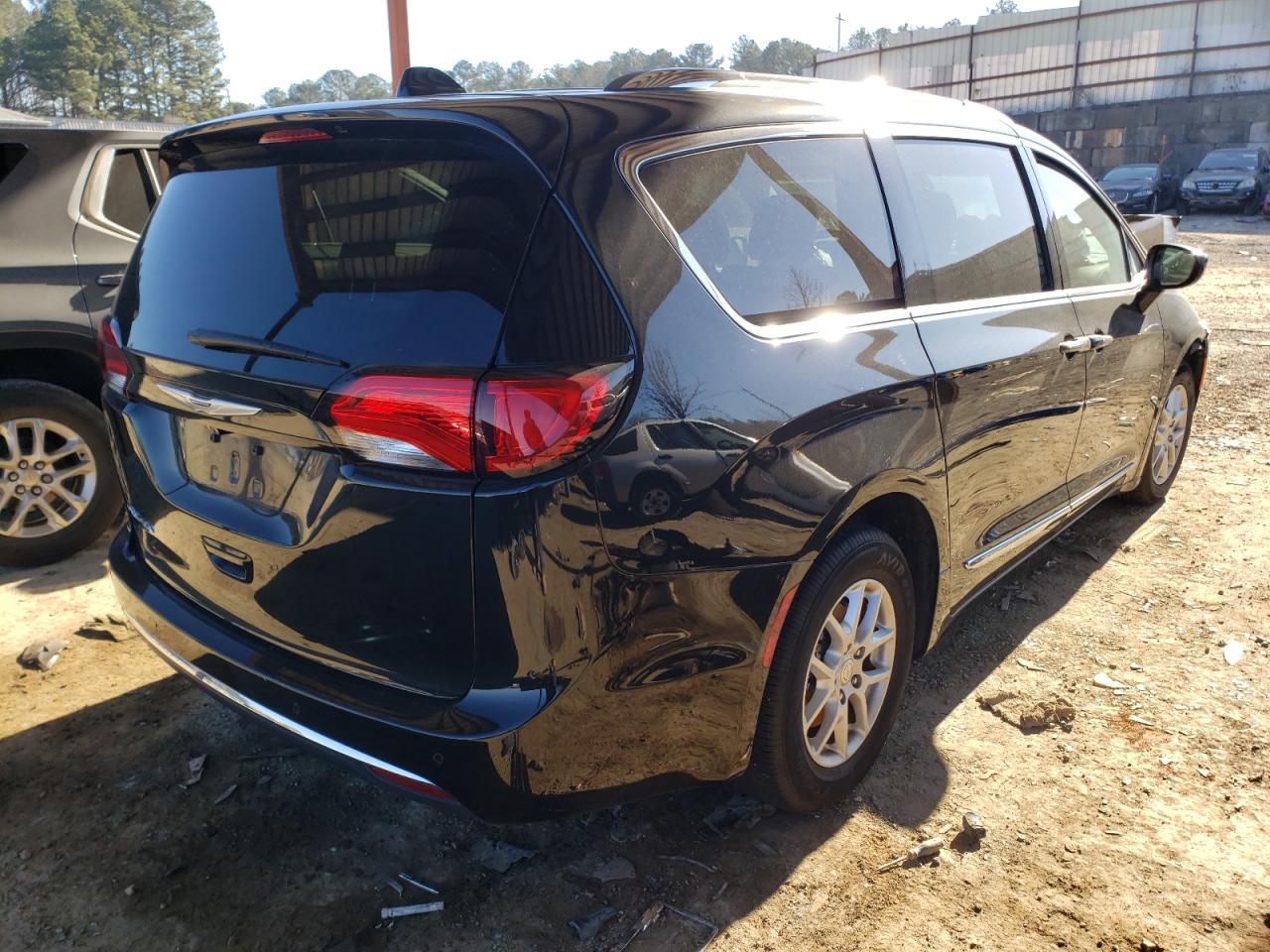 Photo 4 from auction – 2020 CHRYSLER PACIFICA T with VIN 2C4RC1BG4LR279235