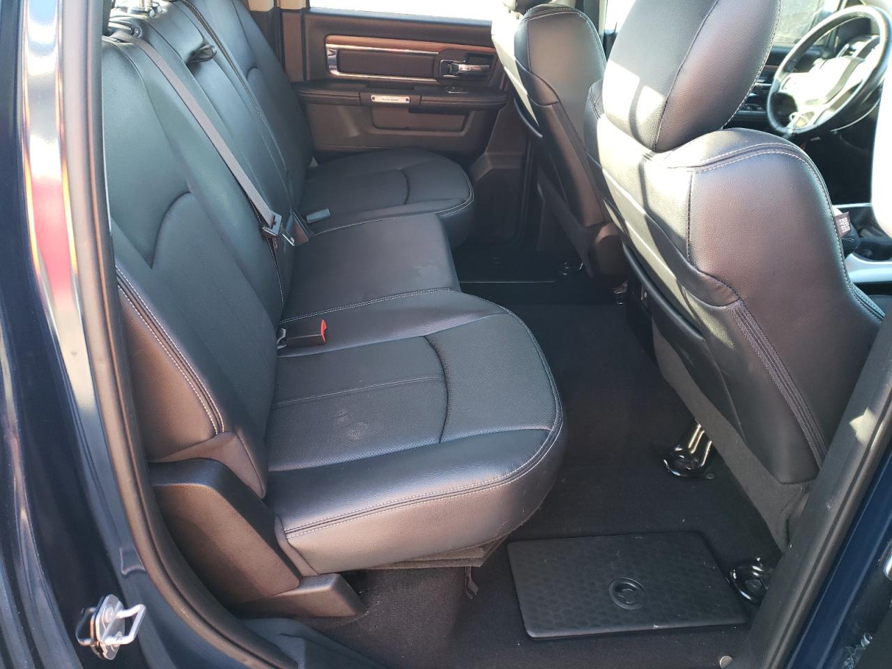 Photo 6 from auction – 2019 RAM 1500 CLASS with VIN 1C6RR7VM1KS704059