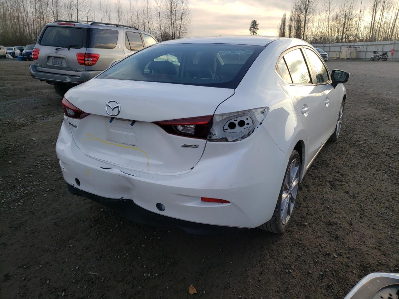 Photo 4 from auction – 2017 MAZDA 3 TOURING with VIN 3MZBN1V72HM113797