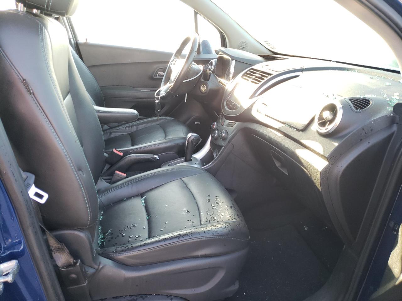 Photo 5 from auction – 2015 CHEVROLET TRAX LTZ with VIN 3GNCJTSB9FL232528