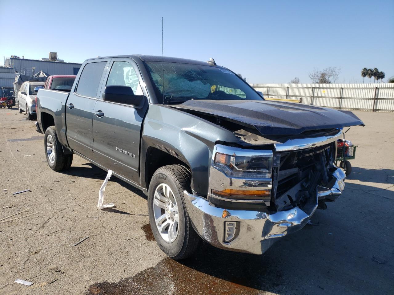 CHEVROLET SILVERADO 2017 with VIN 3GCPCREC6HG186468 - Photo from auction