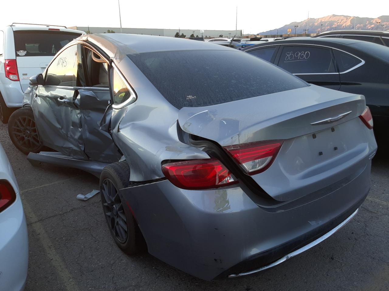 Photo 3 from auction – 2015 CHRYSLER 200 LIMITE with VIN 1C3CCCAB1FN537501