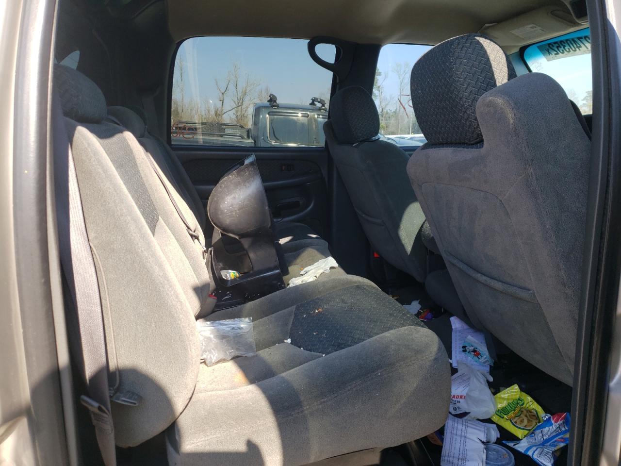 Photo 6 from auction – 2004 CHEVROLET AVALANCHE with VIN 3GNEC12T34G317208