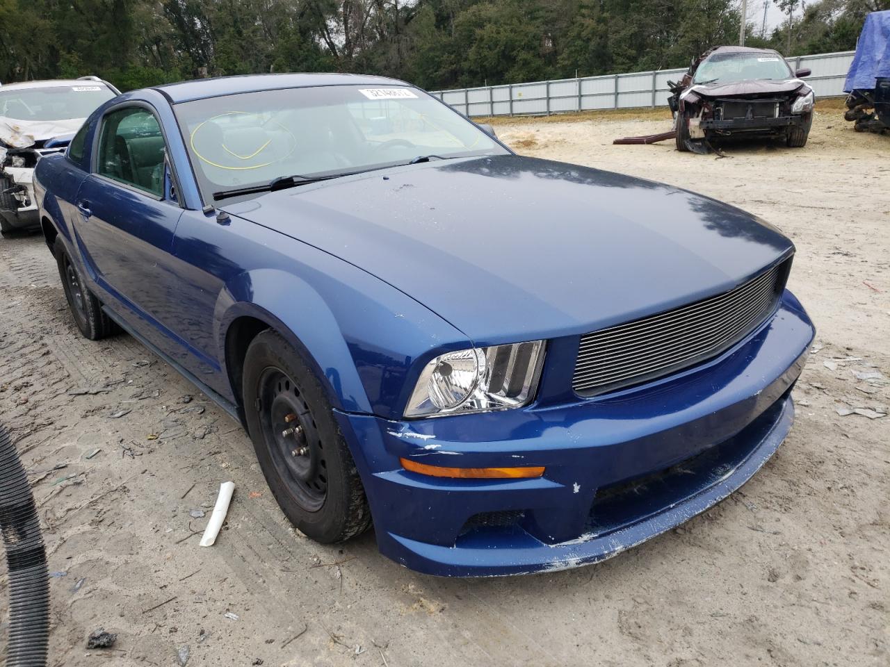 FORD MUSTANG 2007 with VIN 1ZVHT80N575266306 - Photo from auction