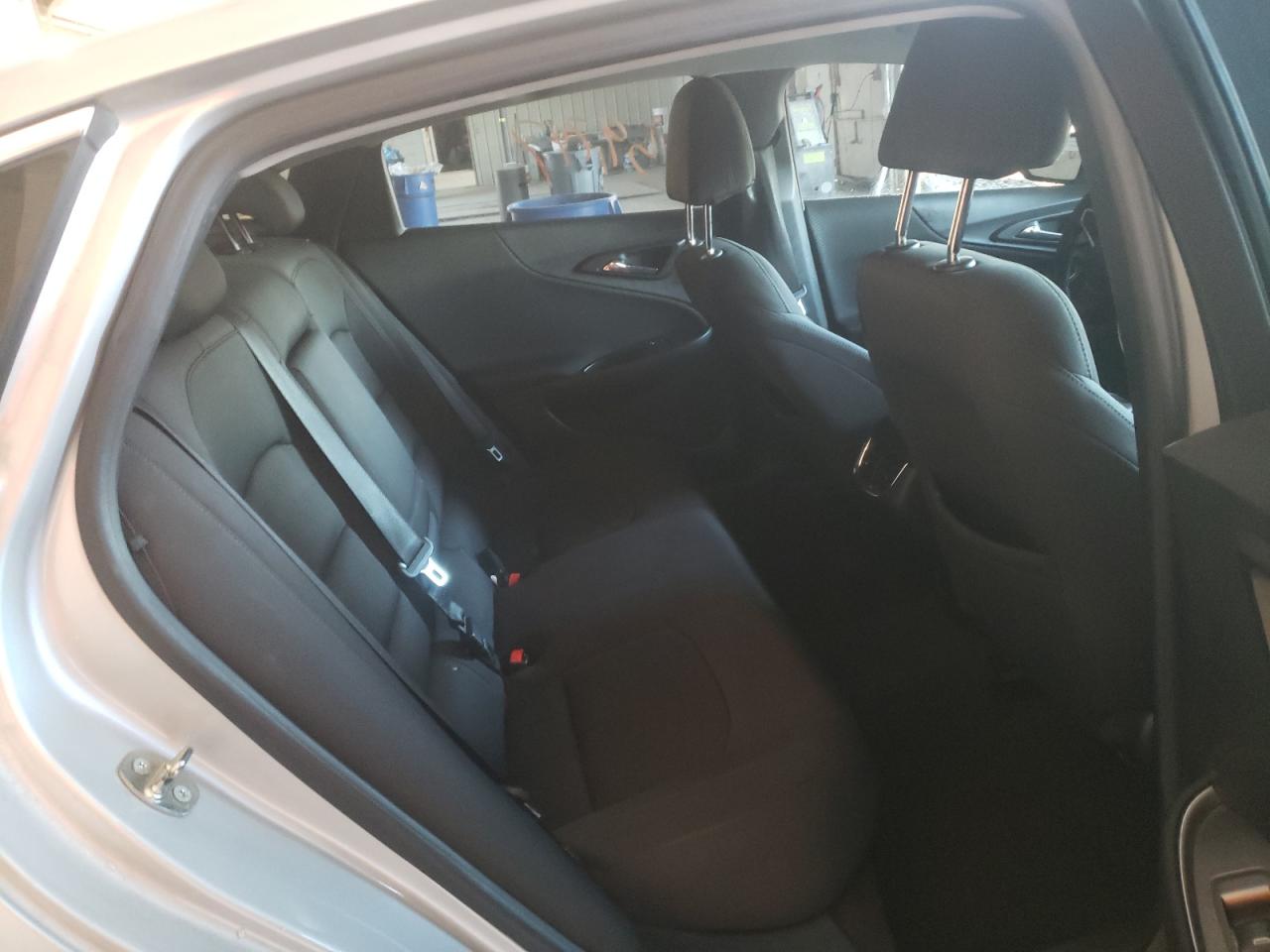 Photo 6 from auction – 2016 CHEVROLET MALIBU LT with VIN 1G1ZE5ST3GF321804
