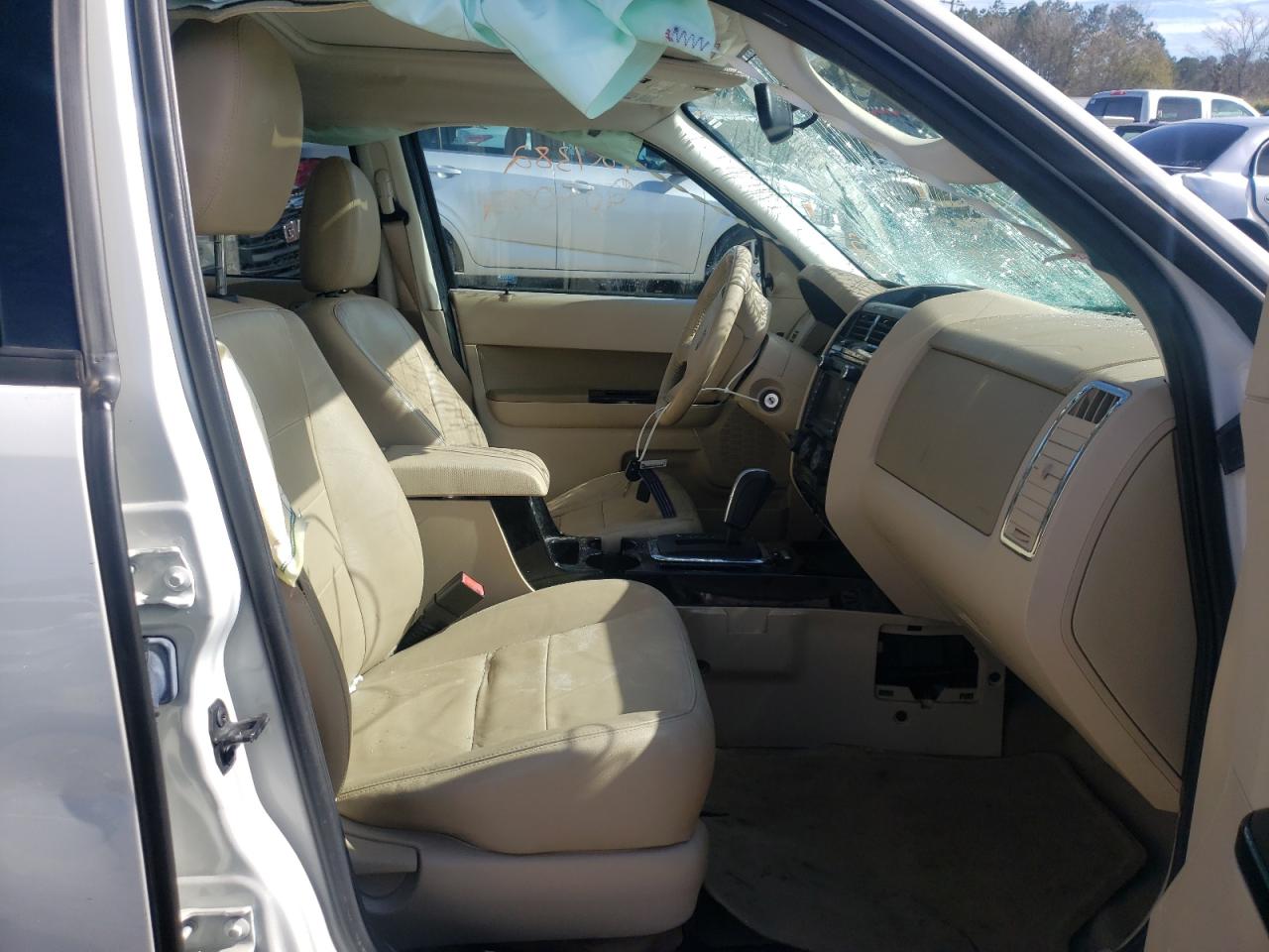 Photo 5 from auction – 2012 FORD ESCAPE LIM with VIN 1FMCU9EG0CKA20572