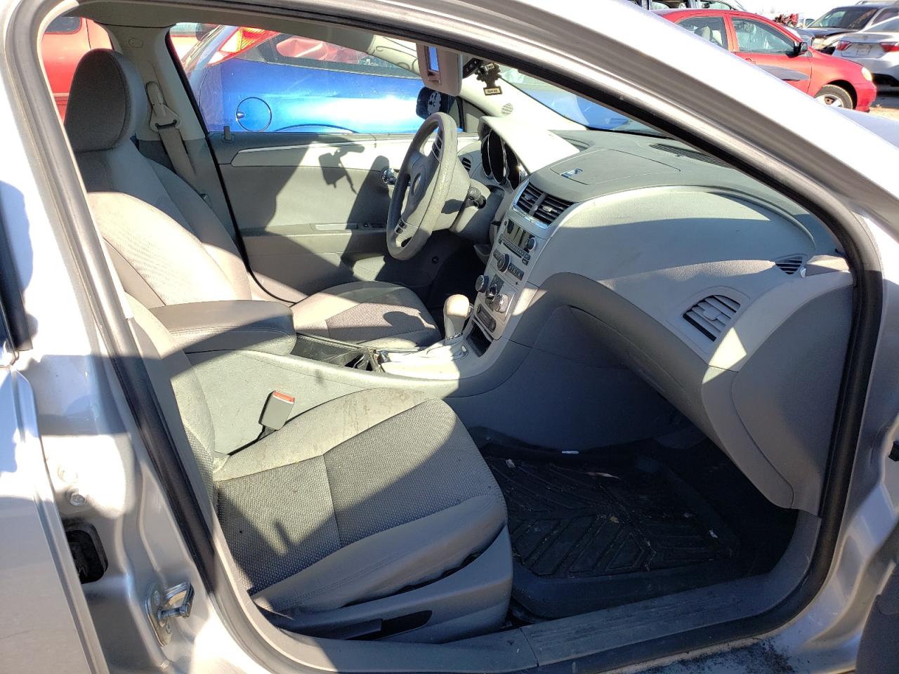 Photo 5 from auction – 2012 CHEVROLET MALIBU LS with VIN 1G1ZB5E02CF176906