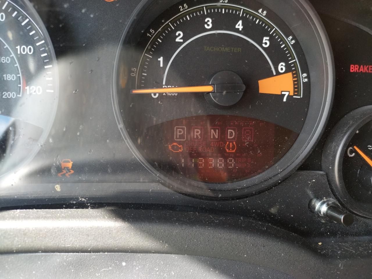 Photo 8 from auction – 2015 JEEP COMPASS SP with VIN 1C4NJCBA1FD313585